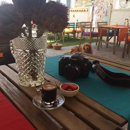 Peroni Oda ve Kahvaltı Alaçatı