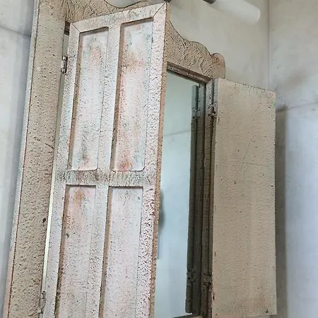 Peroni Oda ve Kahvaltı